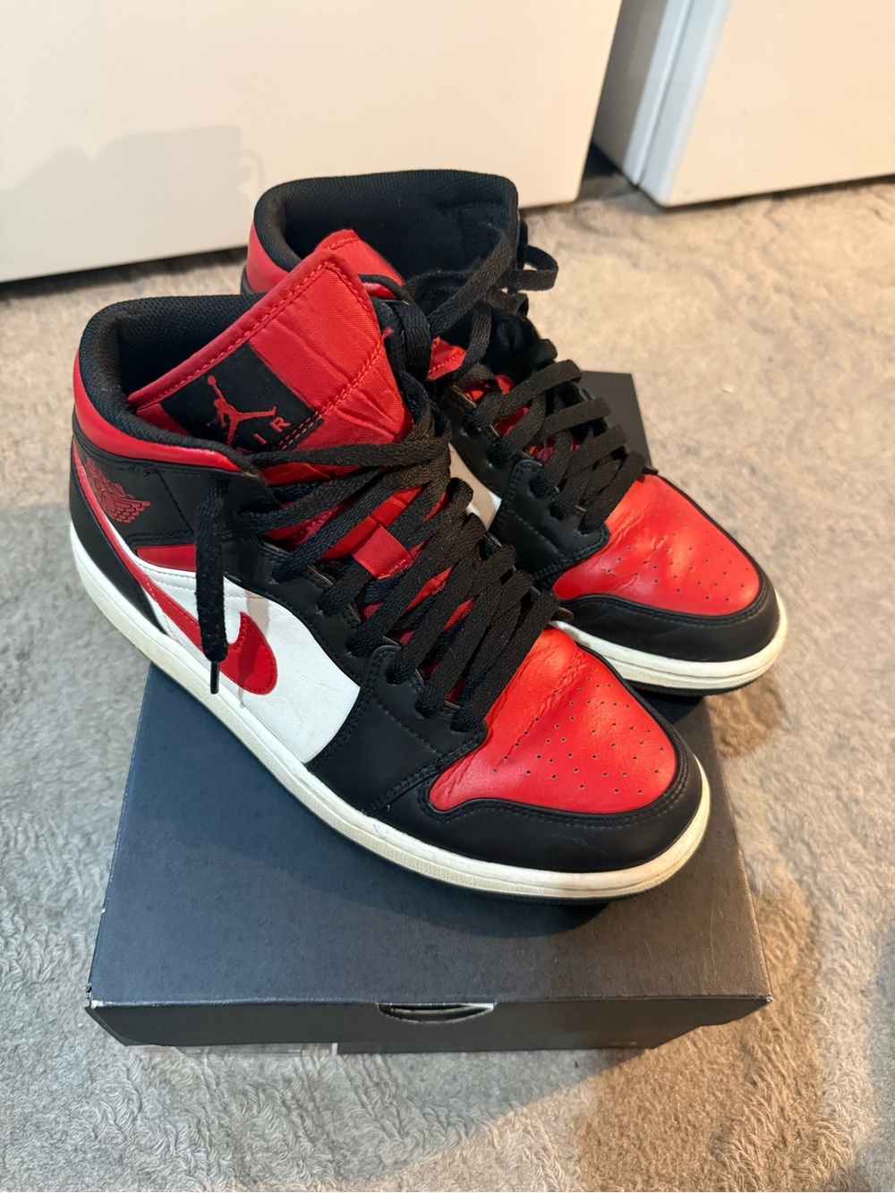Nike Men’s Red, Black & White High-Top Sneakers 9.5